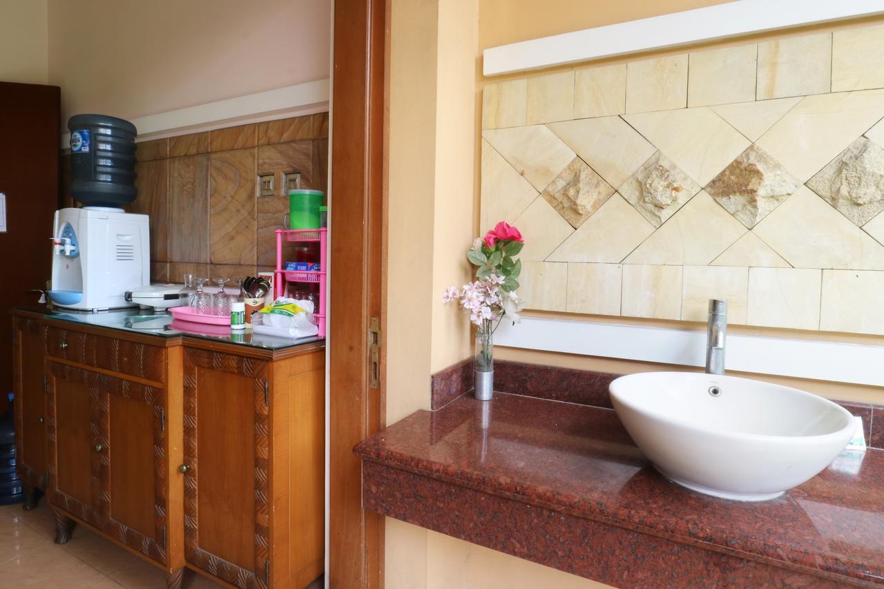 Maharani Guesthouse Tebet Syariah Dżakarta Zewnętrze zdjęcie