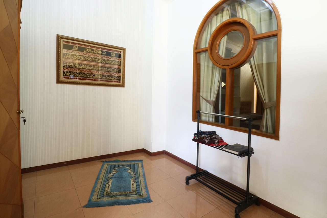 Maharani Guesthouse Tebet Syariah Dżakarta Zewnętrze zdjęcie